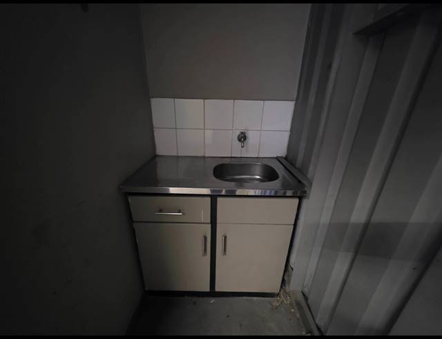 239M² WAREHOUSE TO LET IN CITY DEEP